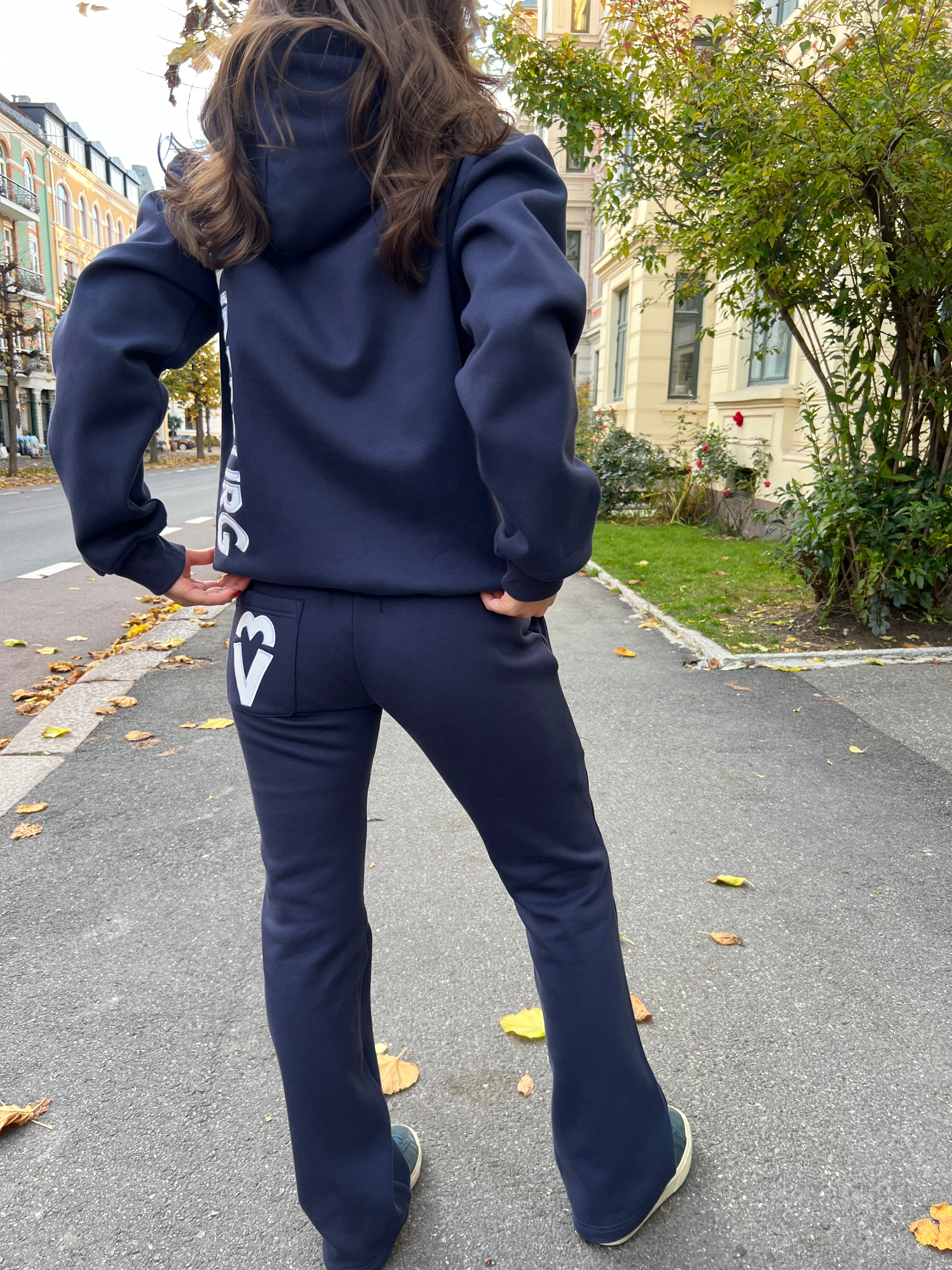 HEARTLINE SWEATPANTS- NAVY BLUE